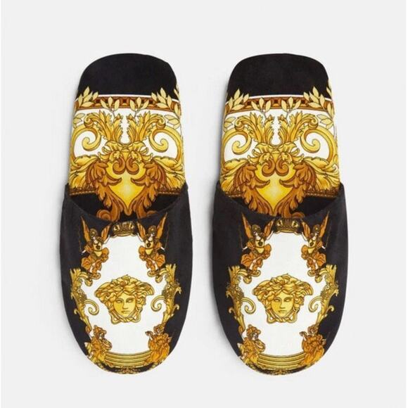 NWT Versace Medusa Slip-On Slippers Size M (8-9) Renaissance-Print Black Gold - Picture 1 of 9